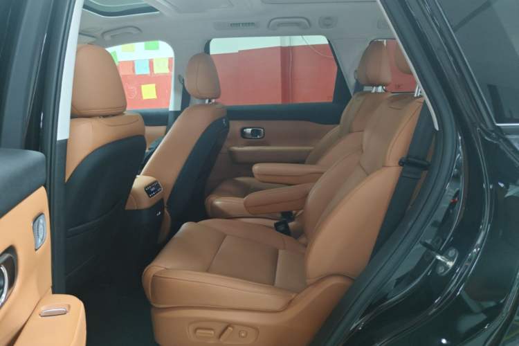 Used Leapmotor C16 2026 All-Electric 630 LiDAR Zhizun Edition 6 Seats Left Rear Seat