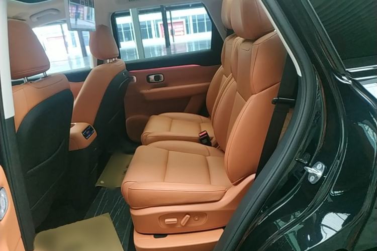 Used Leapmotor C16 2026 Extended-Range 280 LiDAR Zhizun Edition 6 Seats Left Rear Seat
