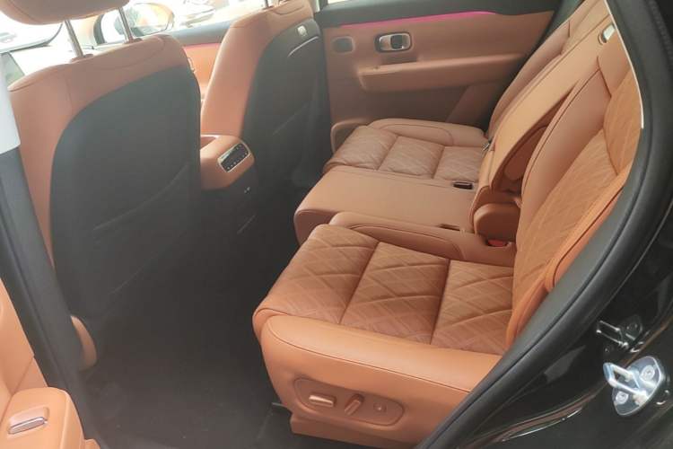 Used Leapmotor C16 2026 Extended-Range 280 LiDAR Zhizun Edition 5 Seats Left Rear Seat