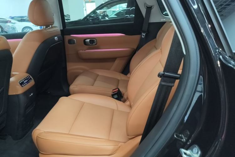 Used Leapmotor C16 2026 Extended-Range 280 LiDAR Zhizun Edition 6 Seats Left Rear Seat