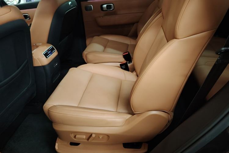 Used Leapmotor C16 2026 Extended-Range 280 LiDAR Zhizun Edition 6 Seats Left Rear Seat