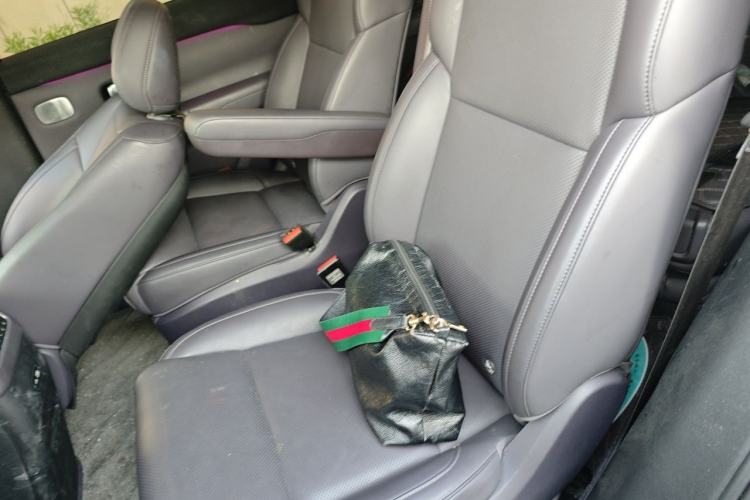 Used Leapmotor C16 2026 All-Electric 630 LiDAR Zhizun Edition 6 Seats Left Rear Seat