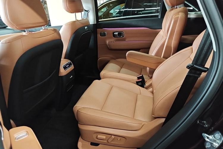 Used Leapmotor C16 2026 Extended-Range 280 LiDAR Zhizun Edition 6 Seats Left Rear Seat