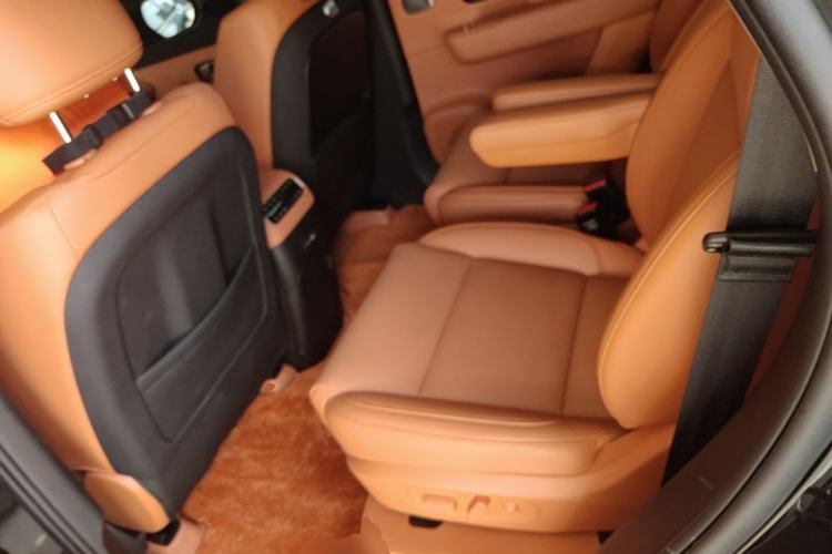 Used Leapmotor C16 2026 All-Electric 630 LiDAR Zhizun Edition 6 Seats Left Rear Seat