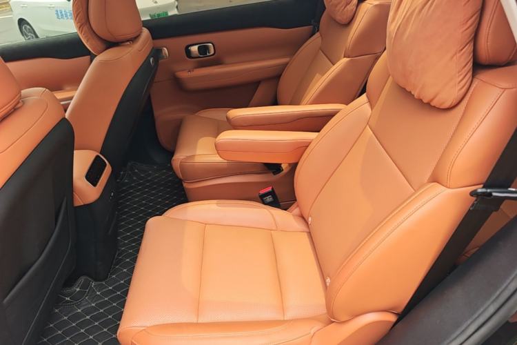 Used Leapmotor C16 2026 Extended-Range 280 LiDAR Zhizun Edition 6 Seats Left Rear Seat
