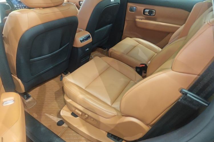 Used Leapmotor C16 2026 Extended-Range 280 LiDAR Zhizun Edition 6 Seats Left Rear Seat