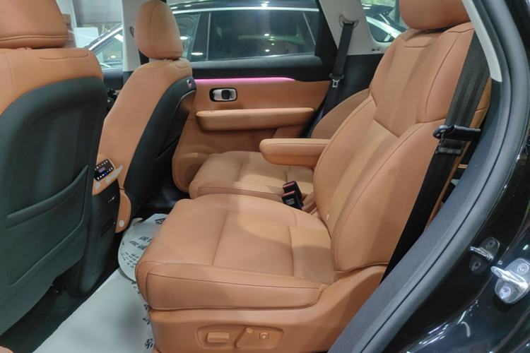 Used Leapmotor C16 2026 Extended-Range 280 LiDAR Zhizun Edition 6 Seats Left Rear Seat