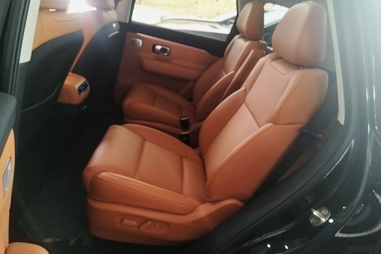 Used Leapmotor C16 2026 Extended-Range 280 LiDAR Zhizun Edition 6 Seats Left Rear Seat
