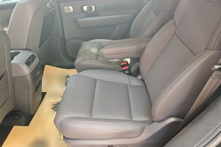 Used Leapmotor C16 2026 All-Electric 630 LiDAR Zhizun Edition 6 Seats Left Rear Seat