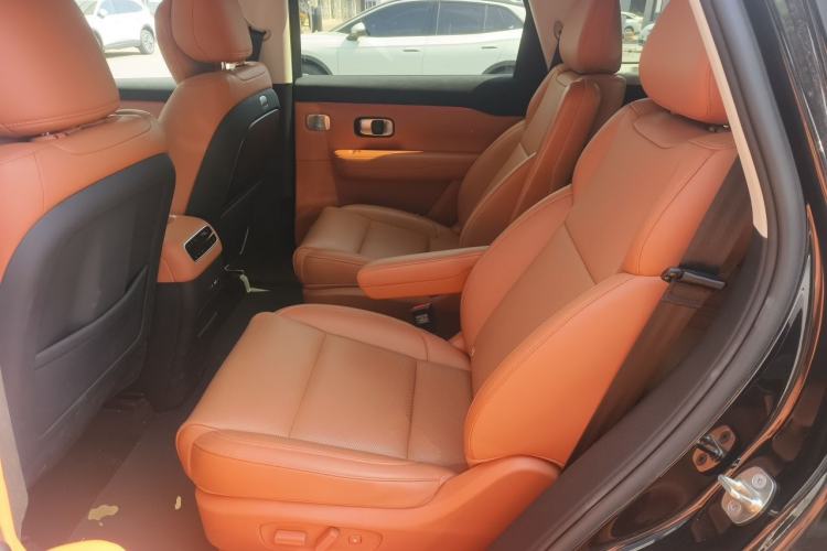 Used Leapmotor C16 2026 Extended-Range 280 LiDAR Zhizun Edition 6 Seats Left Rear Seat