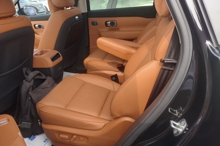 Used Leapmotor C16 2026 Extended-Range 280 LiDAR Zhizun Edition 6 Seats Left Rear Seat