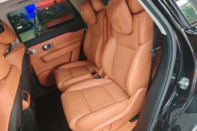 Used Leapmotor C16 2026 Extended-Range 280 LiDAR Zhizun Edition 6 Seats Left Rear Seat