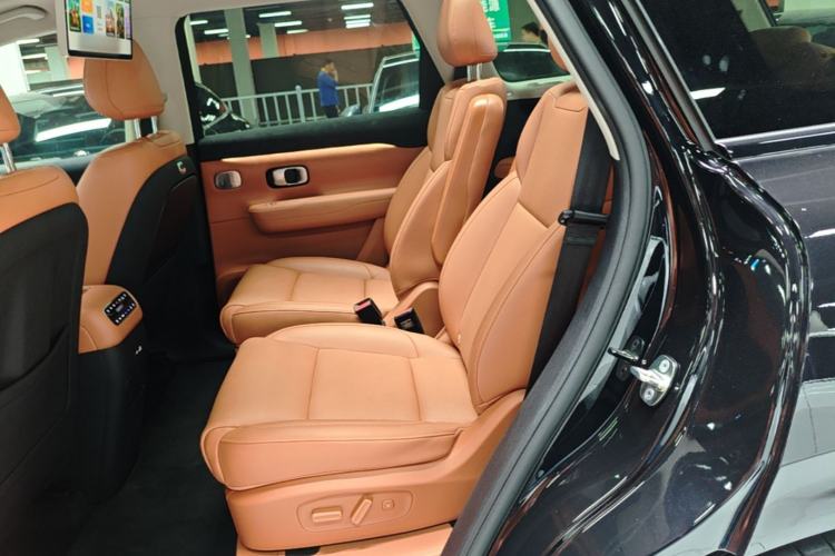 Used Leapmotor C16 2026 Extended-Range 280 LiDAR Zhizun Edition 6 Seats Left Rear Seat