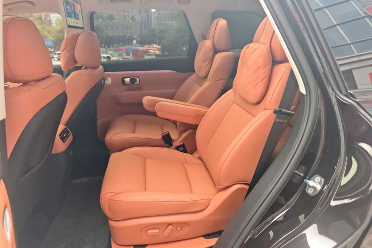Used Leapmotor C16 2026 All-Electric 630 LiDAR Zhizun Edition 6 Seats Left Rear Seat