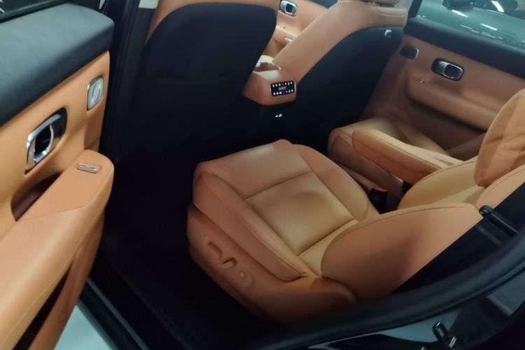 Used Leapmotor C16 2026 Extended-Range 280 LiDAR Zhizun Edition 6 Seats Left Rear Seat