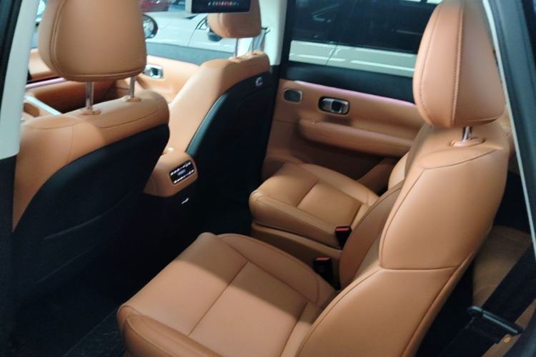 Used Leapmotor C16 2026 Extended-Range 280 LiDAR Zhizun Edition 6 Seats Left Rear Seat