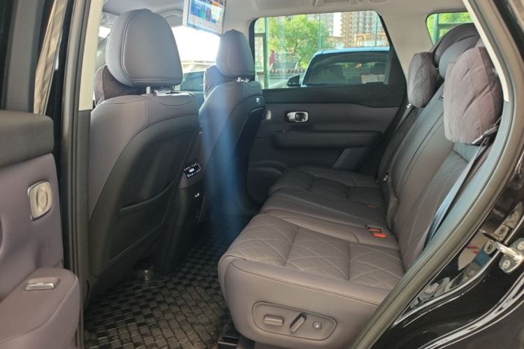 Used Leapmotor C16 2026 Extended-Range 280 LiDAR Zhizun Edition 5 Seats Left Rear Seat