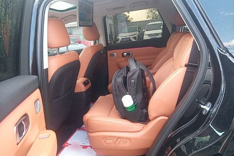 Used Leapmotor C16 2026 Extended-Range 280 LiDAR Zhizun Edition 6 Seats Left Rear Seat