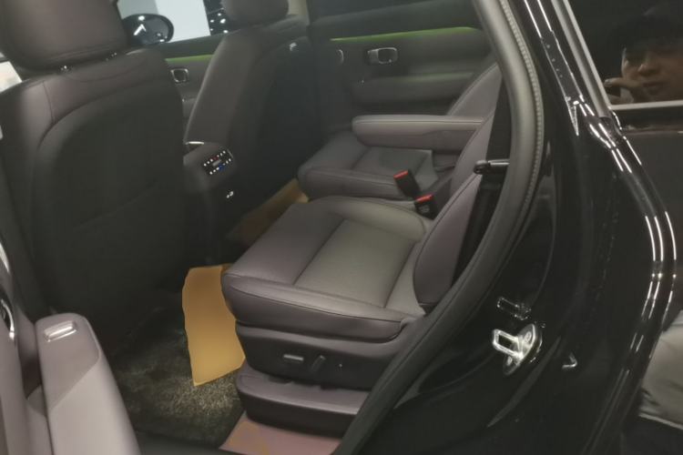 Used Leapmotor C16 2026 Extended-Range 280 LiDAR Zhizun Edition 6 Seats Left Rear Seat