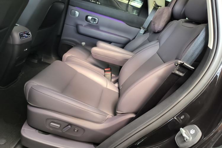 Used Leapmotor C16 2026 All-Electric 630 LiDAR Zhizun Edition 6 Seats Left Rear Seat