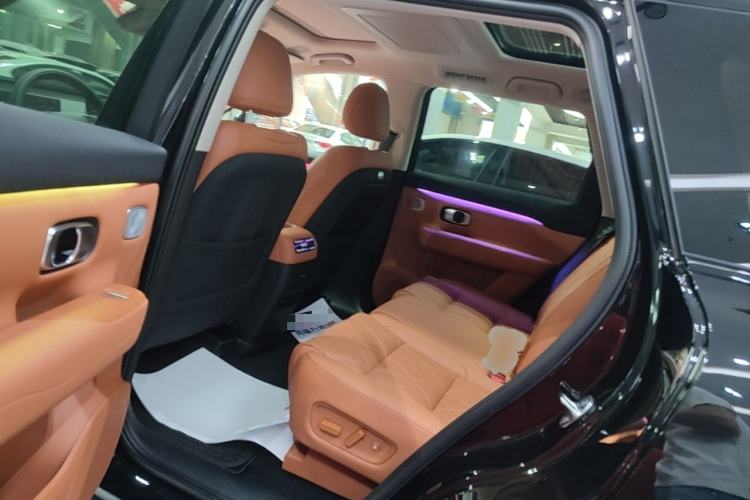 Used Leapmotor C16 2026 Pure Electric 630 LiDAR Zhizun Edition 5 Seats Left Rear Seat