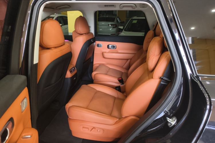 Used Leapmotor C16 2026 Extended-Range 280 LiDAR Zhizun Edition 6 Seats Left Rear Seat