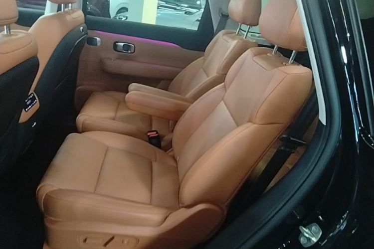 Used Leapmotor C16 2026 Extended-Range 280 LiDAR Zhizun Edition 6 Seats Left Rear Seat