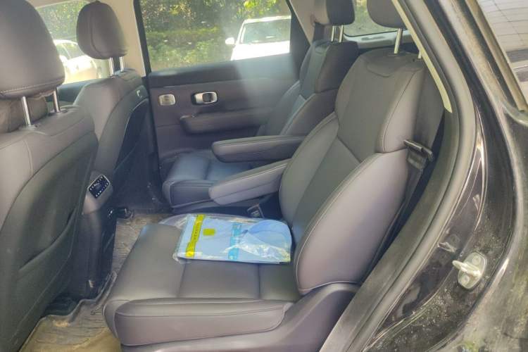 Used Leapmotor C16 2026 All-Electric 630 LiDAR Zhizun Edition 6 Seats Left Rear Seat