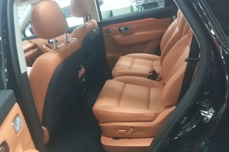 Used Leapmotor C16 2026 Extended-Range 280 LiDAR Zhizun Edition 6 Seats Left Rear Seat