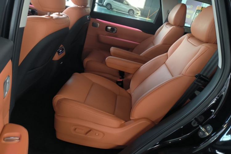 Used Leapmotor C16 2026 Extended-Range 280 LiDAR Zhizun Edition 6 Seats Left Rear Seat