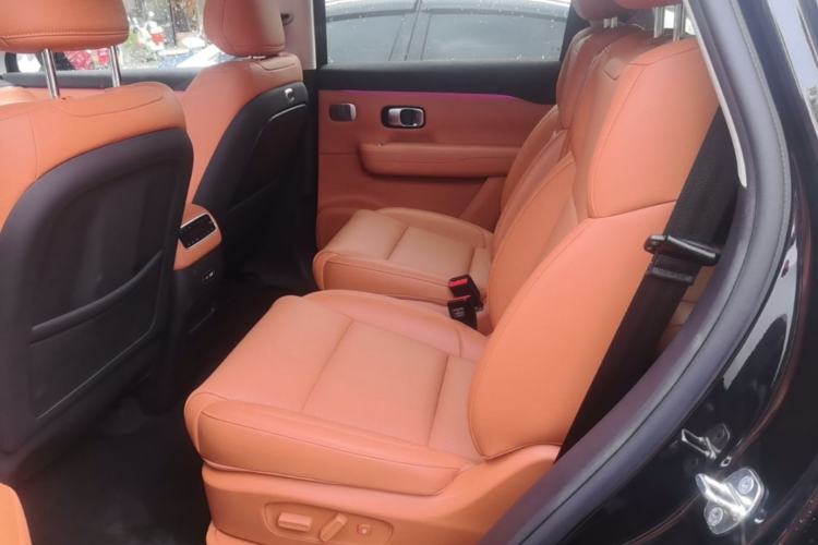 Used Leapmotor C16 2026 Extended-Range 280 LiDAR Zhizun Edition 6 Seats Left Rear Seat