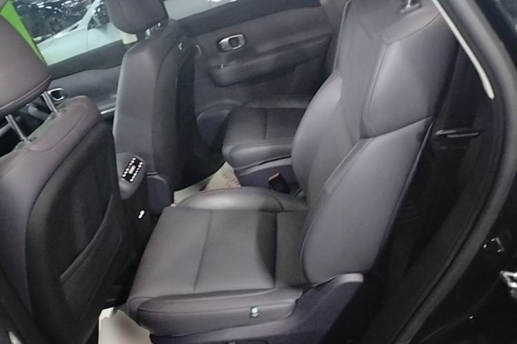 Used Leapmotor C16 2026 Range-Extended 200 Prestige 6-Seater Left Rear Seat