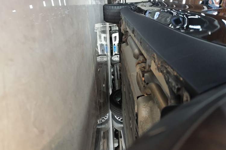 Used Leapmotor C16 2026 Extended-Range 280 LiDAR Zhizun Edition 6 Seats Left Side Sill