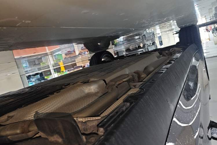 Used Leapmotor C16 2026 Extended-Range 280 LiDAR Zhizun Edition 6 Seats Left Side Sill