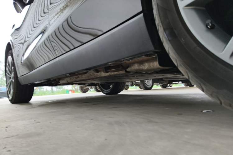 Used Leapmotor C16 2026 Extended-Range 280 LiDAR Zhizun Edition 6 Seats Left Side Sill