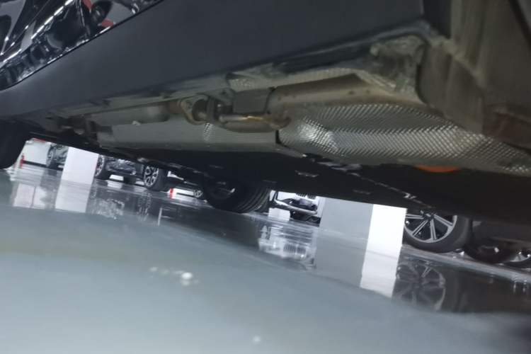 Used Leapmotor C16 2026 Extended-Range 280 LiDAR Zhizun Edition 6 Seats Left Side Sill
