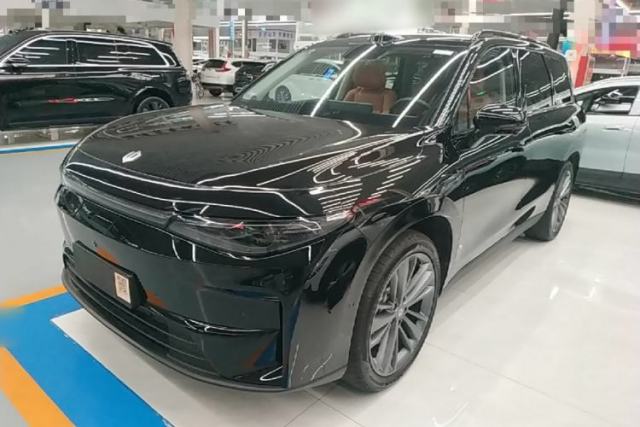 Used Leapmotor C16 2026 Extended-Range 280 LiDAR Zhizun Edition 6 Seats