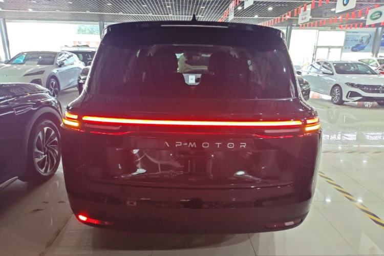 Used Leapmotor C16 2026 Extended-Range 280 LiDAR Zhizun Edition 6 Seats Rear