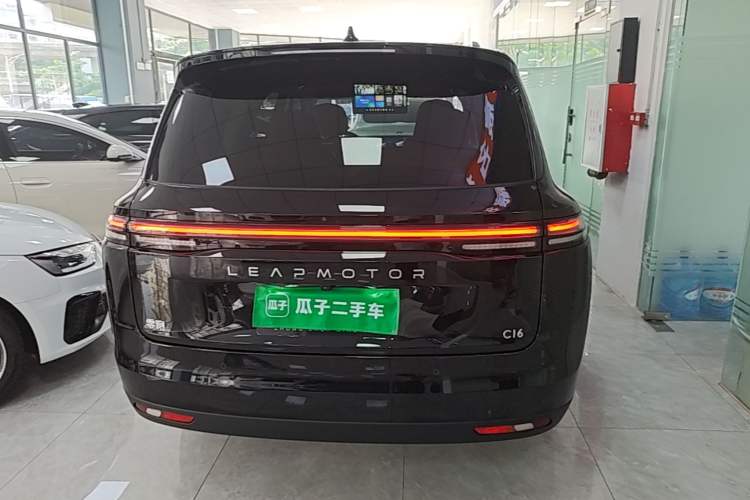 Used Leapmotor C16 2026 Extended-Range 280 LiDAR Zhizun Edition 6 Seats Rear