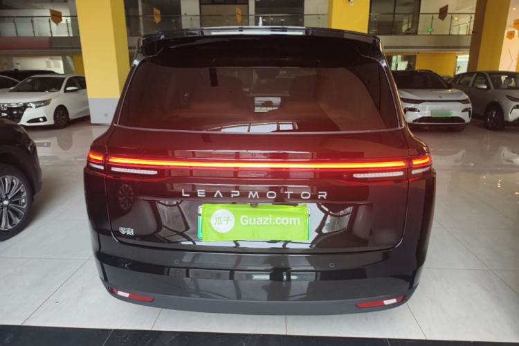 Used Leapmotor C16 2026 Extended-Range 280 LiDAR Zhizun Edition 6 Seats Rear