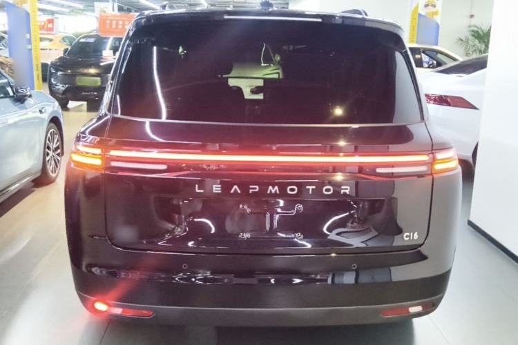 Used Leapmotor C16 2026 Extended-Range 280 LiDAR Zhizun Edition 6 Seats Rear