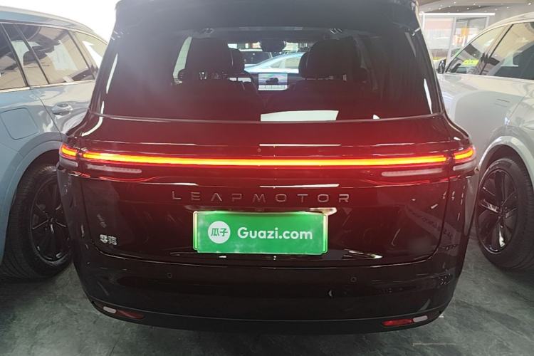 Used Leapmotor C16 2026 Extended-Range 280 LiDAR Zhizun Edition 6 Seats Rear