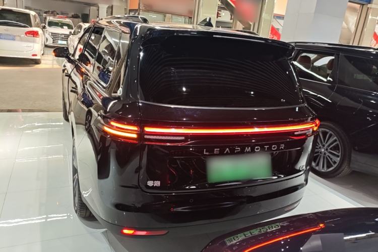 Used Leapmotor C16 2026 Extended-Range 280 LiDAR Zhizun Edition 6 Seats Rear