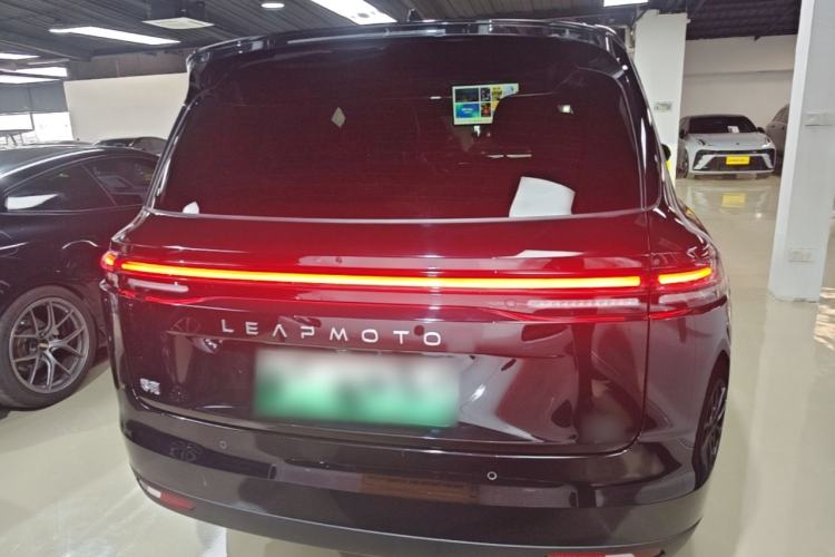 Used Leapmotor C16 2026 Extended-Range 280 LiDAR Zhizun Edition 6 Seats Rear