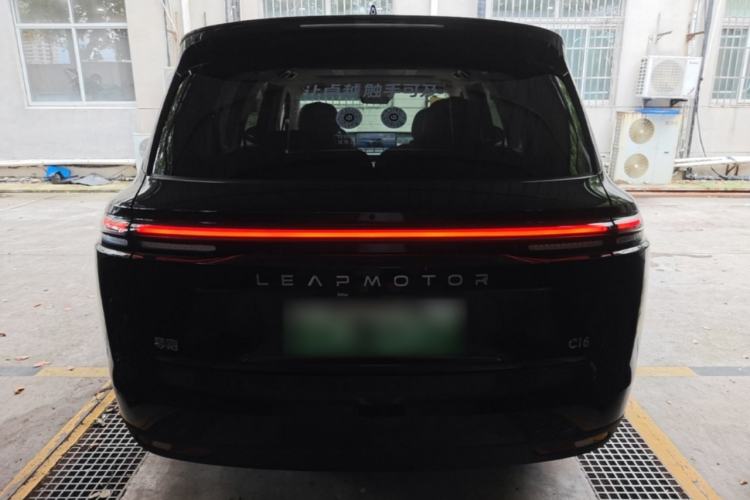 Used Leapmotor C16 2026 Extended-Range 280 LiDAR Zhizun Edition 6 Seats Rear
