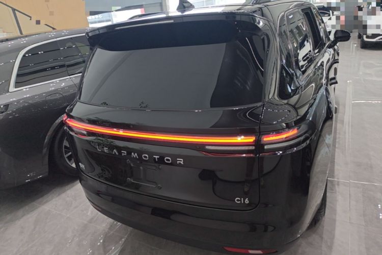 Used Leapmotor C16 2026 Extended-Range 280 LiDAR Zhizun Edition 6 Seats Rear