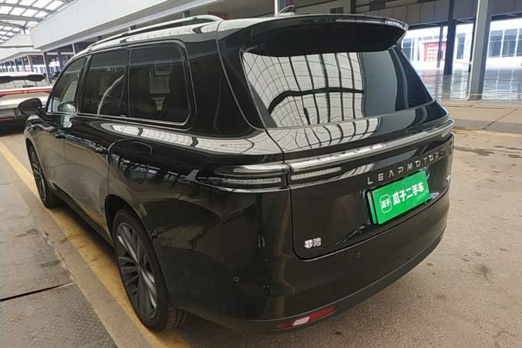 Used Leapmotor C16 2026 Extended-Range 280 LiDAR Zhizun Edition 6 Seats Rear Left 45 Deg