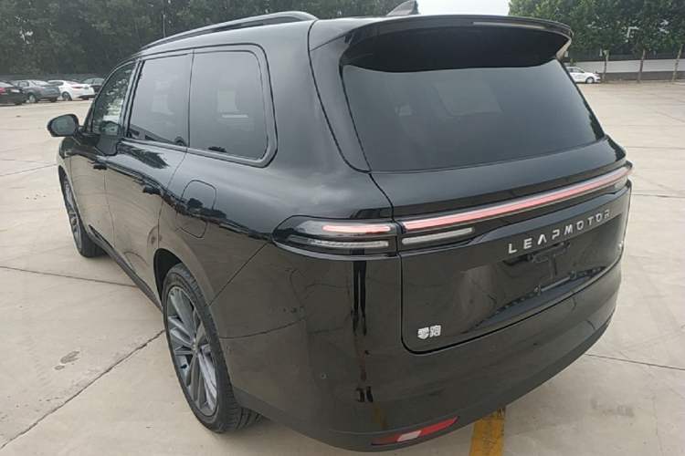 Used Leapmotor C16 2026 Extended-Range 280 LiDAR Zhizun Edition 6 Seats Rear Left 45 Deg