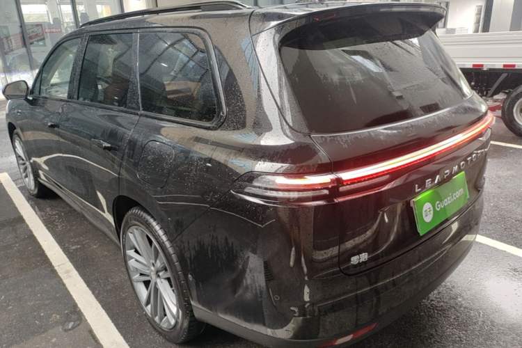 Used Leapmotor C16 2026 Extended-Range 280 LiDAR Zhizun Edition 6 Seats Rear Left 45 Deg
