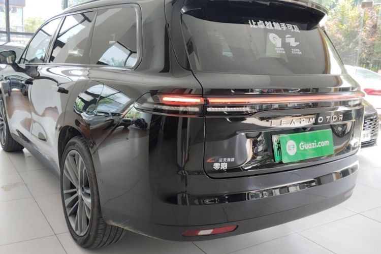 Used Leapmotor C16 2026 Extended-Range 280 LiDAR Zhizun Edition 6 Seats Rear Left 45 Deg